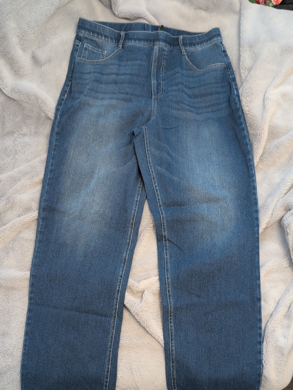 HALARA Denim Flex Straight Jeans in Medium Blue With Tummy Control Panel